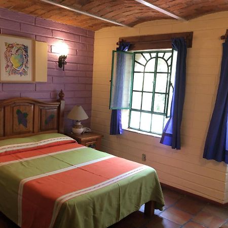 Casa Del Retono Bed and Breakfast Tlaquepaque Exteriör bild