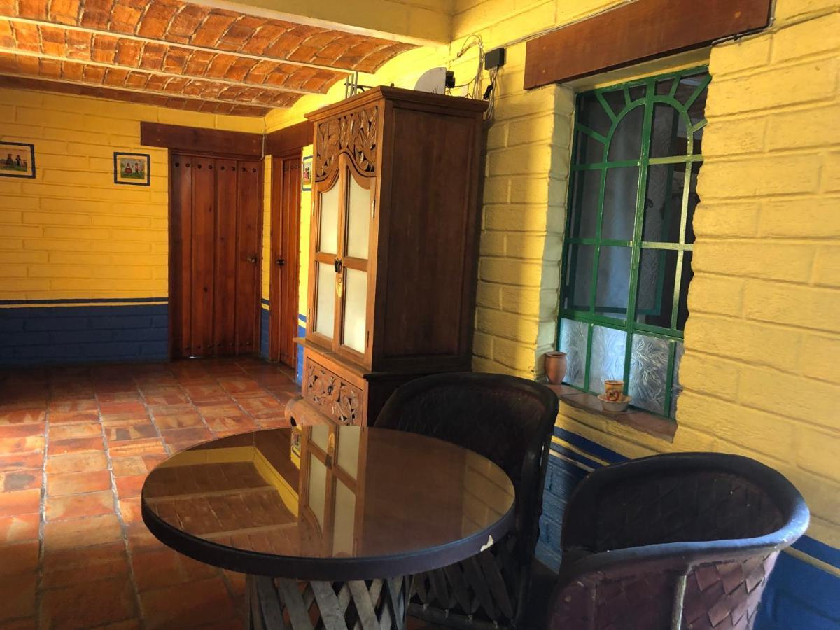Casa Del Retono Bed and Breakfast Tlaquepaque Exteriör bild