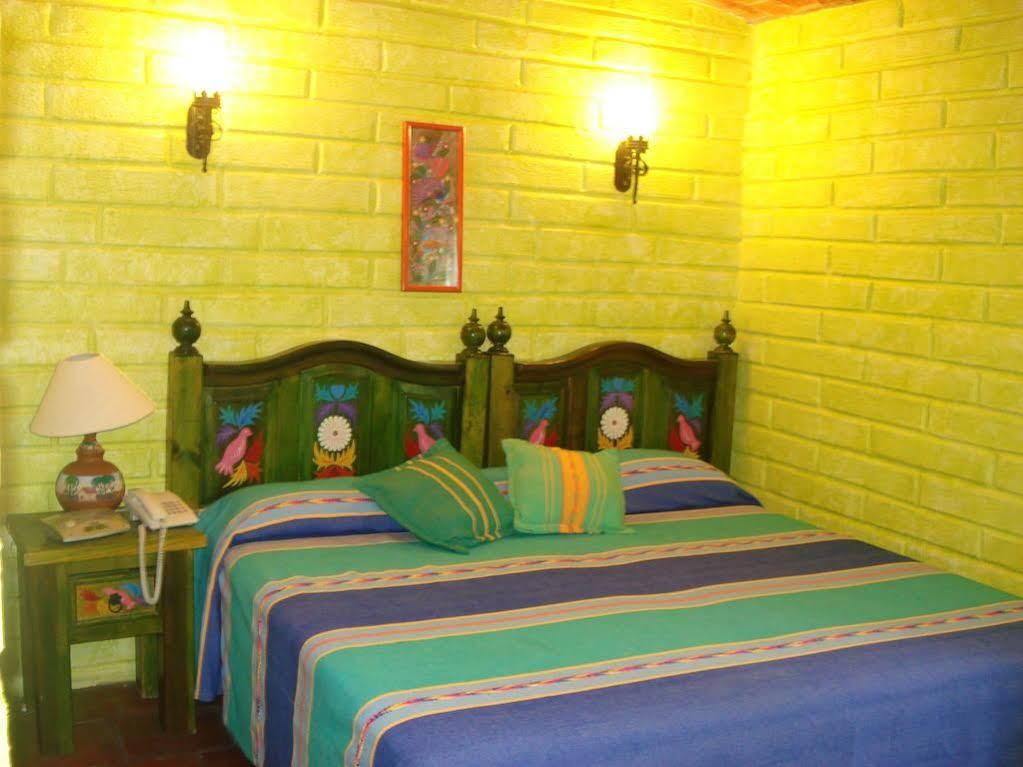 Casa Del Retono Bed and Breakfast Tlaquepaque Exteriör bild