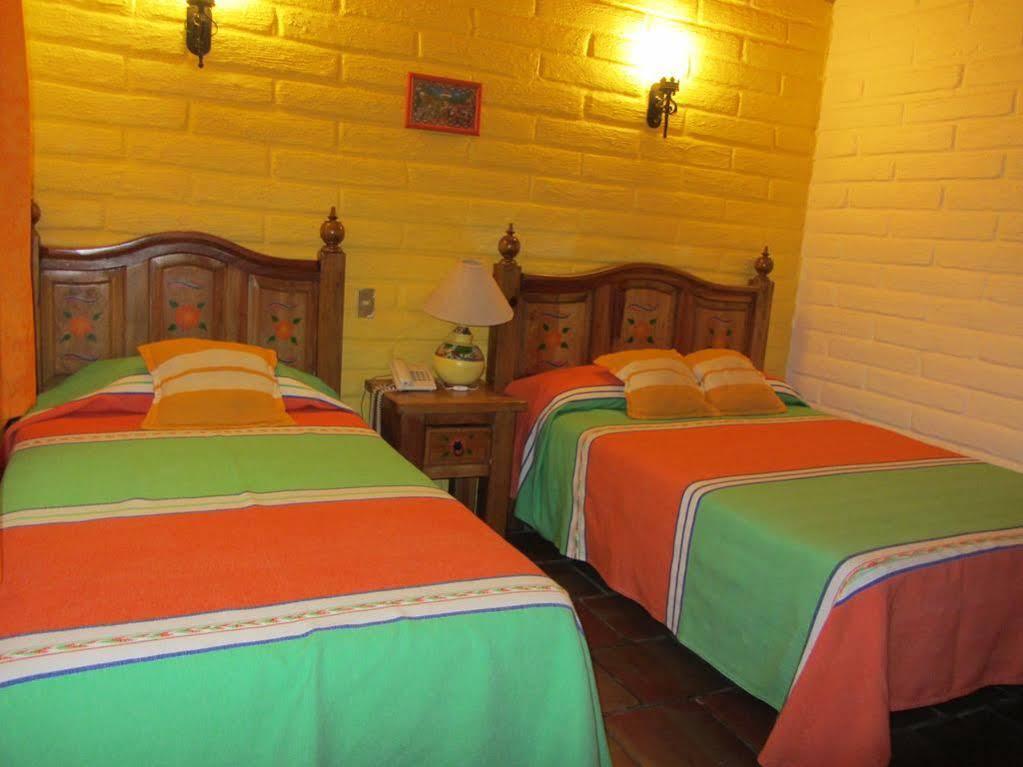 Casa Del Retono Bed and Breakfast Tlaquepaque Exteriör bild